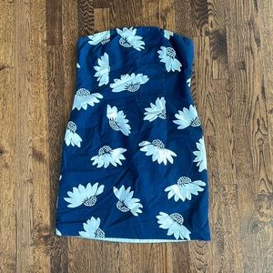 5/$10!! Tommy Hilfiger strapless dress